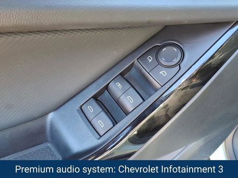 New 2026 Chevrolet Equinox LT image 6