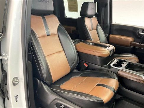 Used 2021 Chevrolet Silverado 3500 High Country AWD/4WD image 6