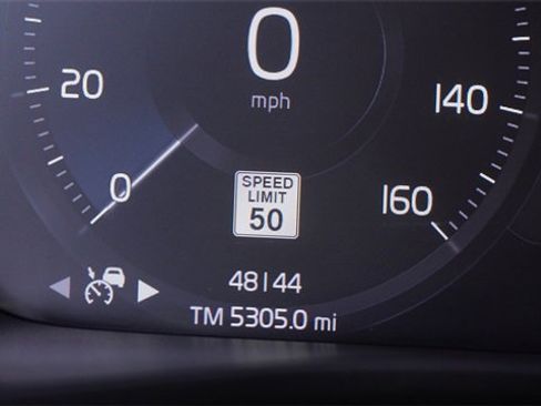 Used 2021 Volvo XC40 T5 Inscription w/ Advanced Package image 33