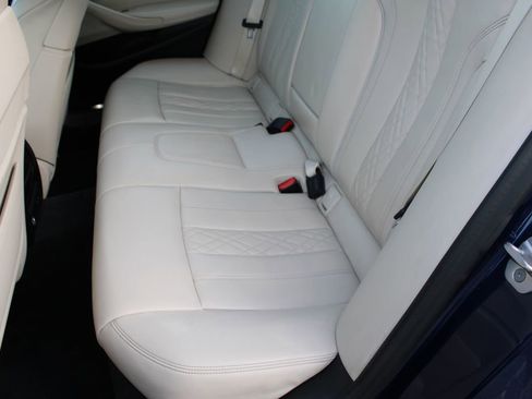 Used 2020 BMW 540i xDrive w/ Executive Package image 22