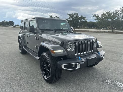 Certified 2022 Jeep Wrangler Unlimited Sahara AWD/4WD image 16