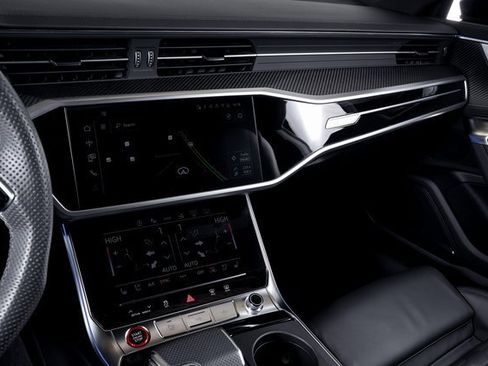 Used 2025 Audi RS 7 Performance image 32