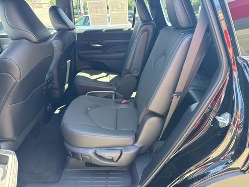 Certified 2026 Toyota Grand Highlander AWD Hybrid image 24