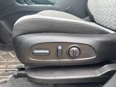 Used 2024 Chevrolet Equinox LS w/ LS Convenience Package FWD image 22