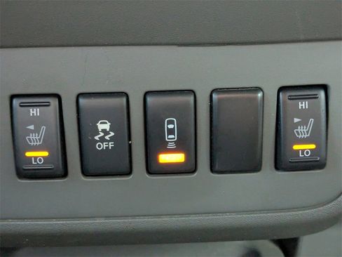 Used 2015 Nissan Frontier SV w/ SV Value Truck Package image 22