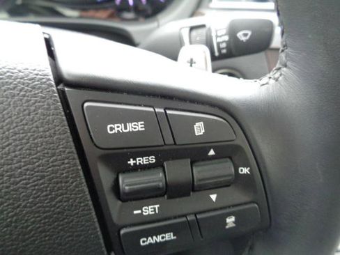 Used 2018 Genesis G80 3.8 image 40