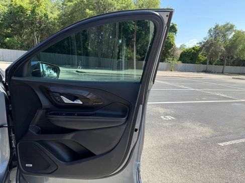 Used 2019 GMC Terrain Denali w/ Comfort Package FWD image 31