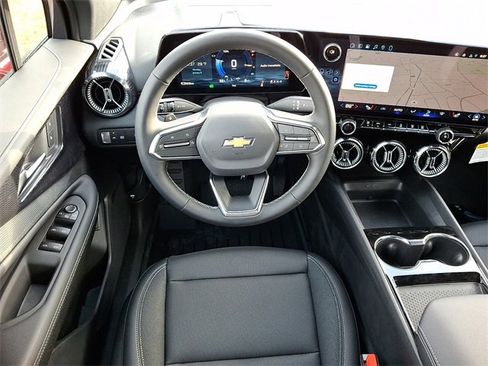 New 2026 Chevrolet Blazer EV LT image 8