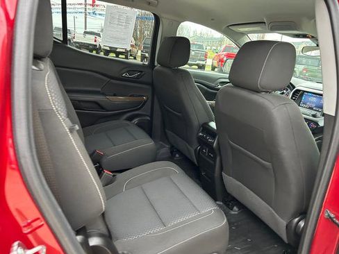 Used 2023 GMC Acadia SLE w/ Driver Convenience Package image 21