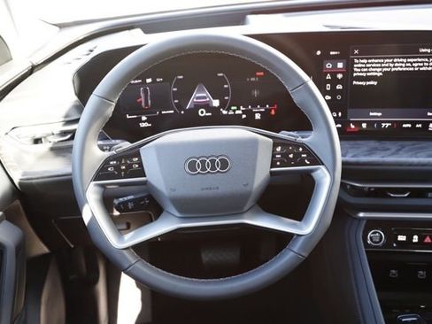 New 2025 Audi Q5 Premium Plus image 19