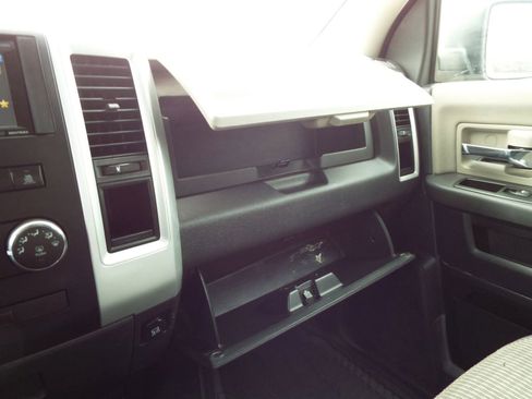 Used 2012 RAM 2500 SLT image 27