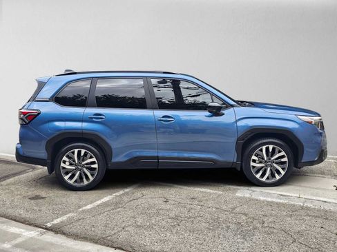 Certified 2025 Subaru Forester Touring w/ Popular Package - Touring AWD/4WD image 2