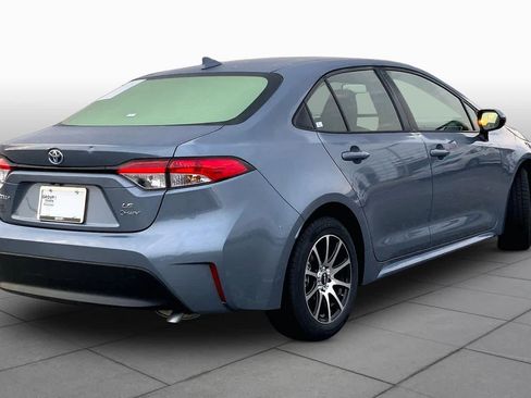 Used 2025 Toyota Corolla LE FWD image 13