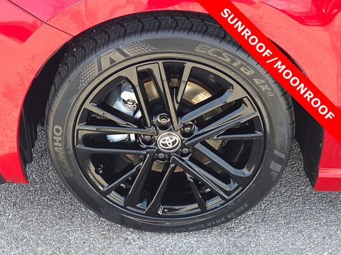 Used 2025 Toyota Camry SE w/ Convenience Package FWD image 7