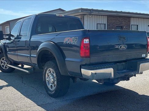 Used 2016 Ford F250 XLT w/ XLT Premium Package AWD/4WD image 6