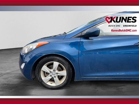 Used 2013 Hyundai Elantra GLS w/ Preferred Pkg FWD image 12
