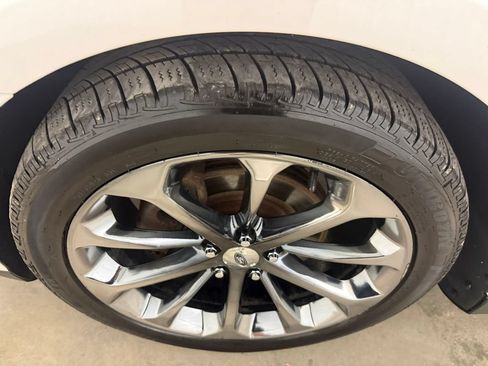 Used 2013 Ford Taurus Limited FWD image 10