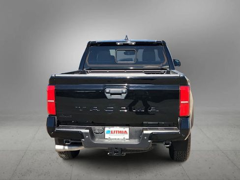 Used 2024 Toyota Tacoma TRD Off-Road image 7