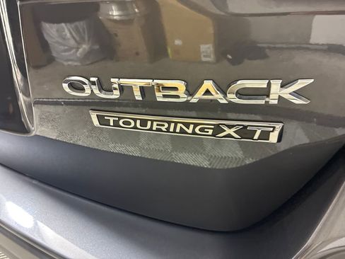 Used 2023 Subaru Outback Touring XT AWD/4WD image 12