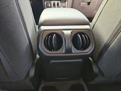 Used 2026 Jeep Wrangler Sport AWD/4WD image 16