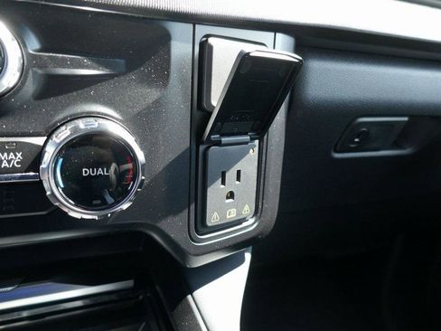 New 2026 Ford F250 Platinum w/ Tremor Off-Road Package image 23