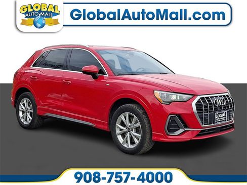 Used 2022 Audi Q3 2.0T Premium w/ Convenience Package image 1