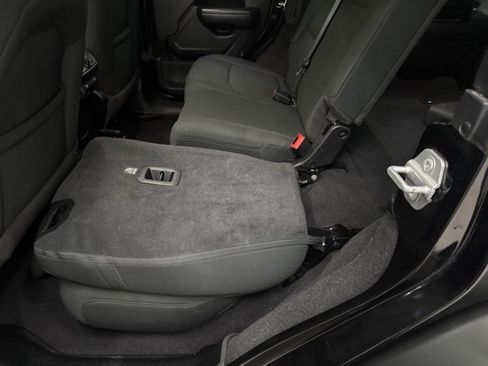 Used 2021 Jeep Wrangler Unlimited Sport image 7