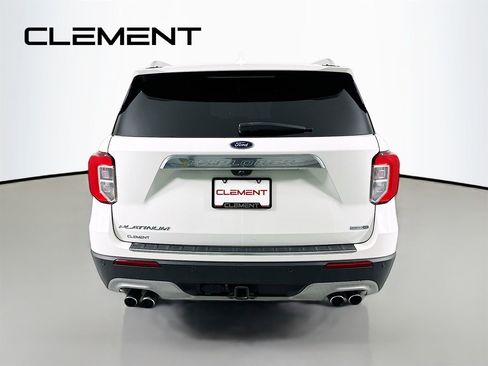 Certified 2020 Ford Explorer Platinum w/ Premium Technology Package image 8