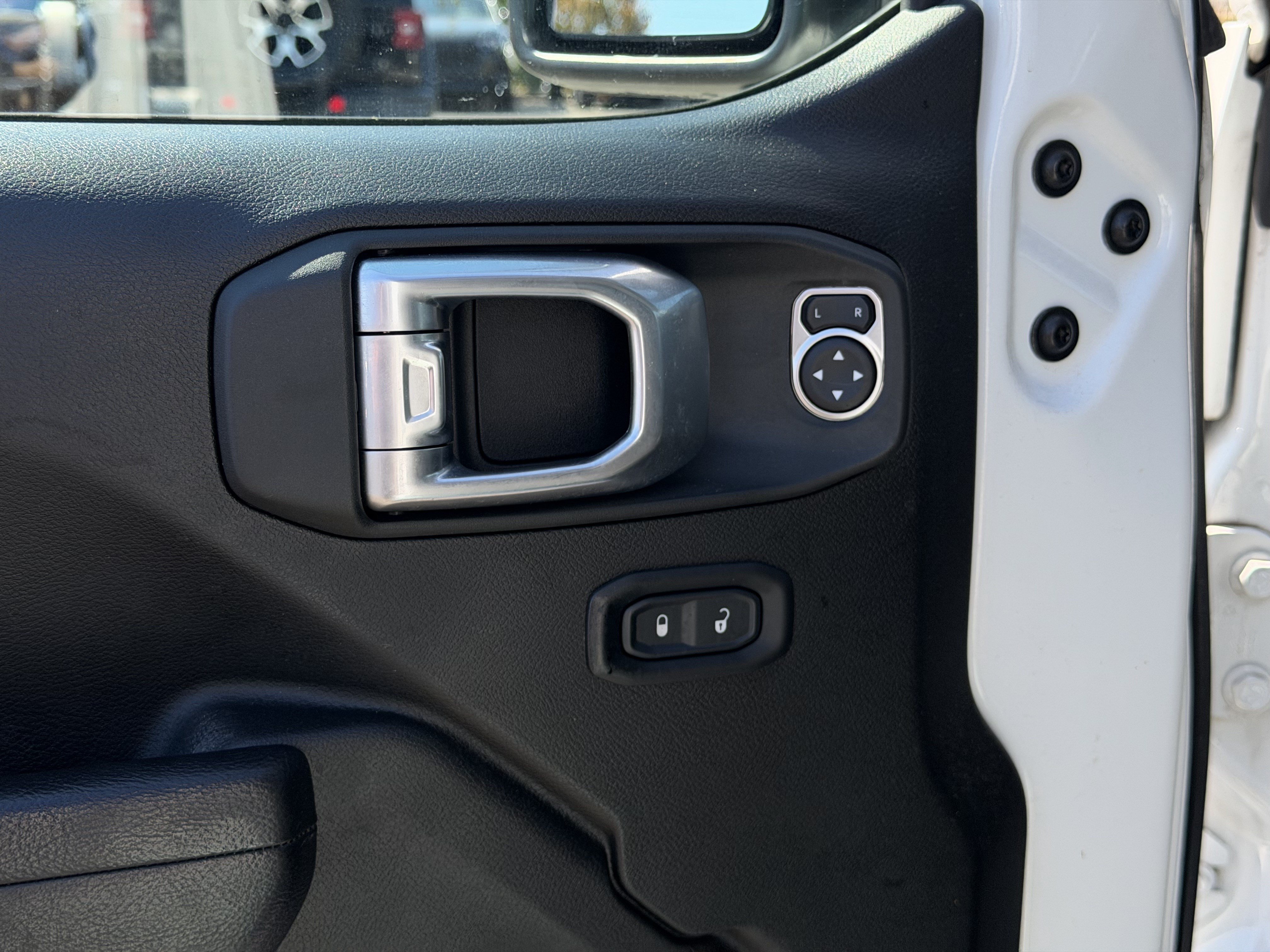 Used 2023 Jeep Wrangler Unlimited Sport AWD/4WD image 15