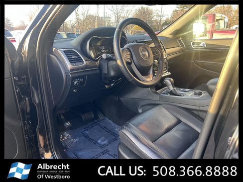 Used 2022 Jeep Grand Cherokee Limited image 9