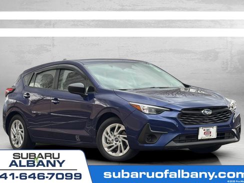 Used 2025 Subaru Impreza 2.0i image 1