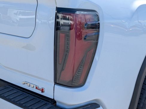 Used 2024 GMC Sierra 3500 AT4 w/ AT4 Premium Plus Package image 11