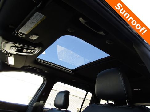 Used 2024 Jeep Grand Cherokee L Limited w/ Luxury Tech Group II image 9