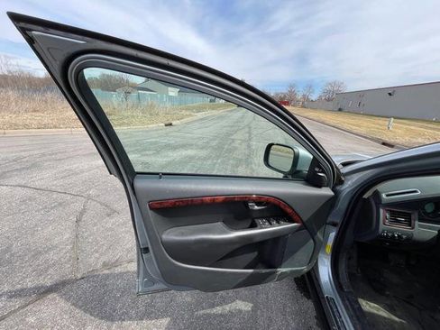 Used 2008 Volvo XC70 3.2 image 22