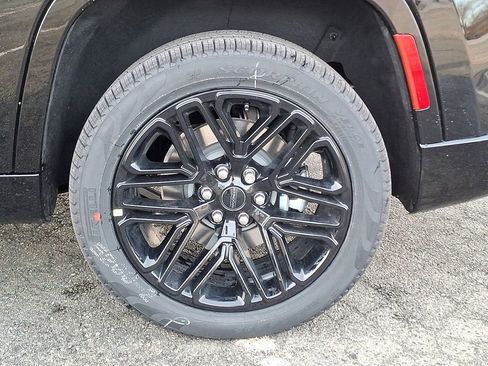 New 2025 Jeep Wagoneer Series II w/ Premium Group I image 8