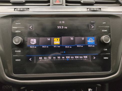 Used 2019 Volkswagen Tiguan SEL R-Line image 25