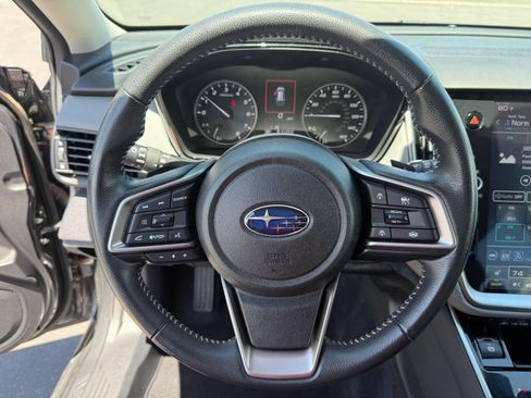 Used 2025 Subaru Outback Premium w/ Popular Package #1A AWD/4WD image 13