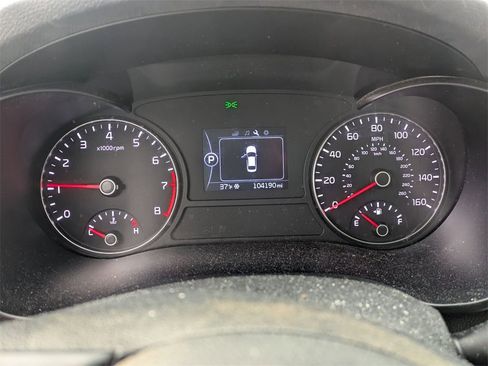 Used 2018 Kia Optima EX w/ Premium Package image 9