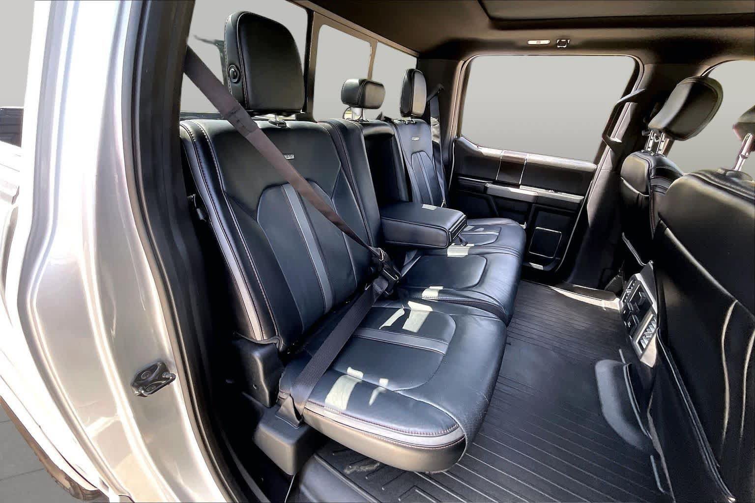 Used 2018 Ford F150 Platinum w/ Equipment Group 701A Luxury AWD/4WD image 19