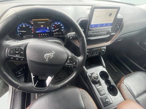 Used 2023 Ford Bronco Sport Outer Banks w/ Tech Package image 11