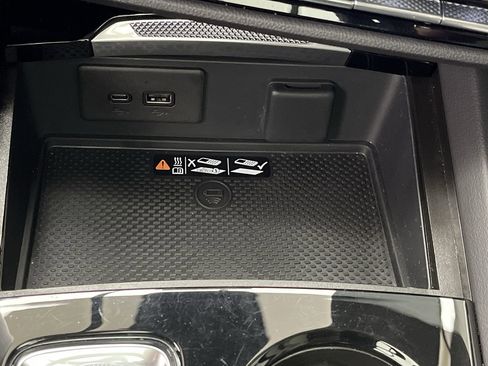 Certified 2025 Buick Envision Sport Touring image 29