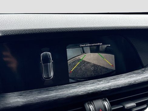 Used 2021 Alfa Romeo Stelvio Sprint w/ Nero Edizione image 13