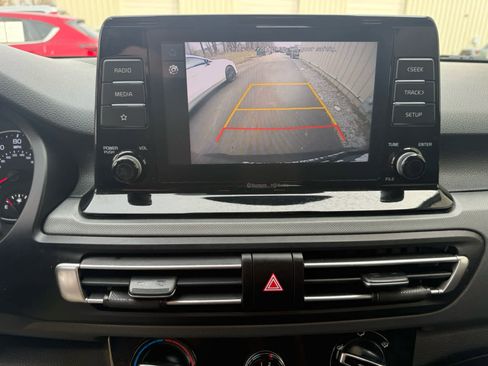 Used 2023 Kia Seltos LX image 15