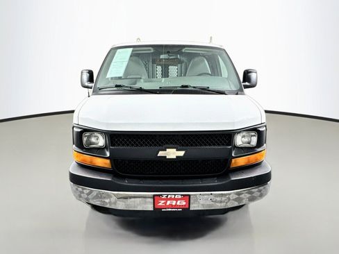 Used 2014 Chevrolet Express 2500 Extended RWD image 8