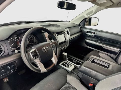 Used 2014 Toyota Tundra SR5 w/ SR5 Upgrade Package RWD image 10