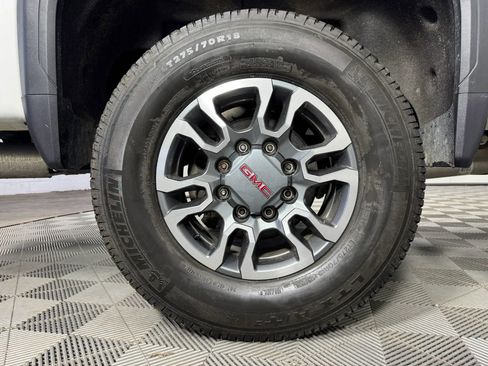 Used 2023 GMC Sierra 2500 Pro w/ Convenience Package AWD/4WD image 40