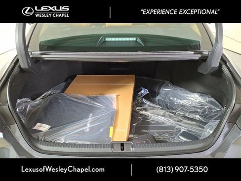 New 2025 Lexus ES 350 w/ Premium Package image 8