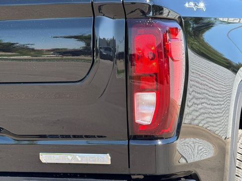 New 2026 GMC Sierra 1500 Elevation image 22