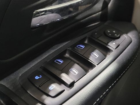 Used 2019 Dodge Grand Caravan SXT image 27