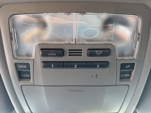 Used 2015 Toyota Highlander Limited image 54